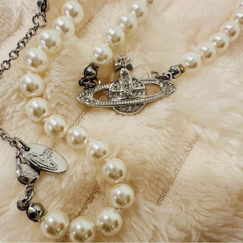 Vivienne Westwood Pearl Orb Choker Necklace Silver Tone Boxed Set New - Picture 4 of 7